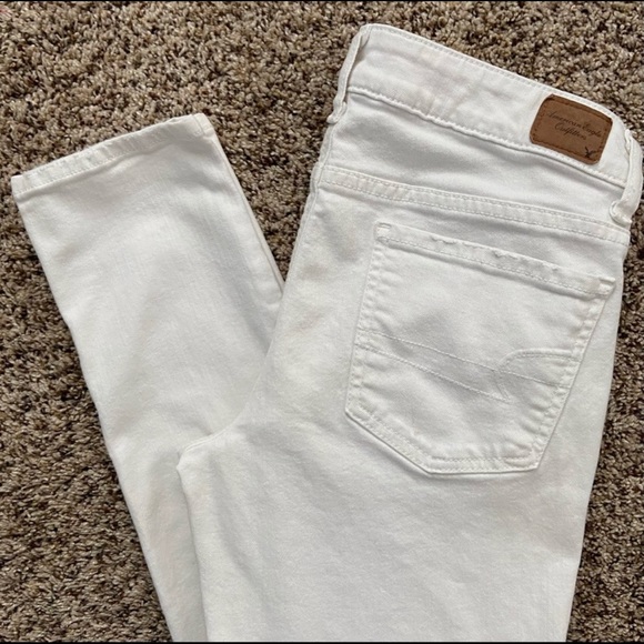 AEO | Mid-rise Stretch Skinny White Jean - Picture 3 of 11
